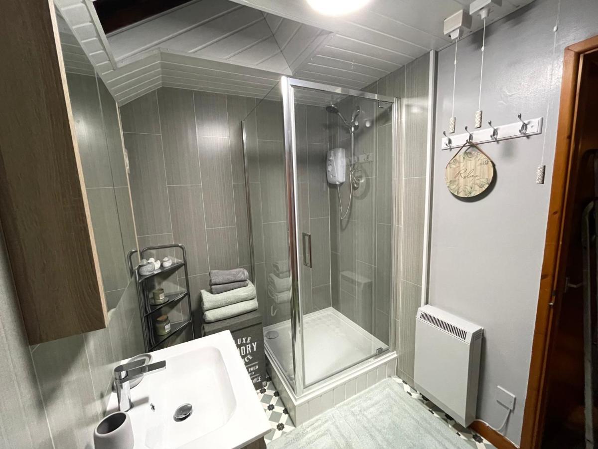 Westend Holiday Let 3 Брекон Екстер'єр фото