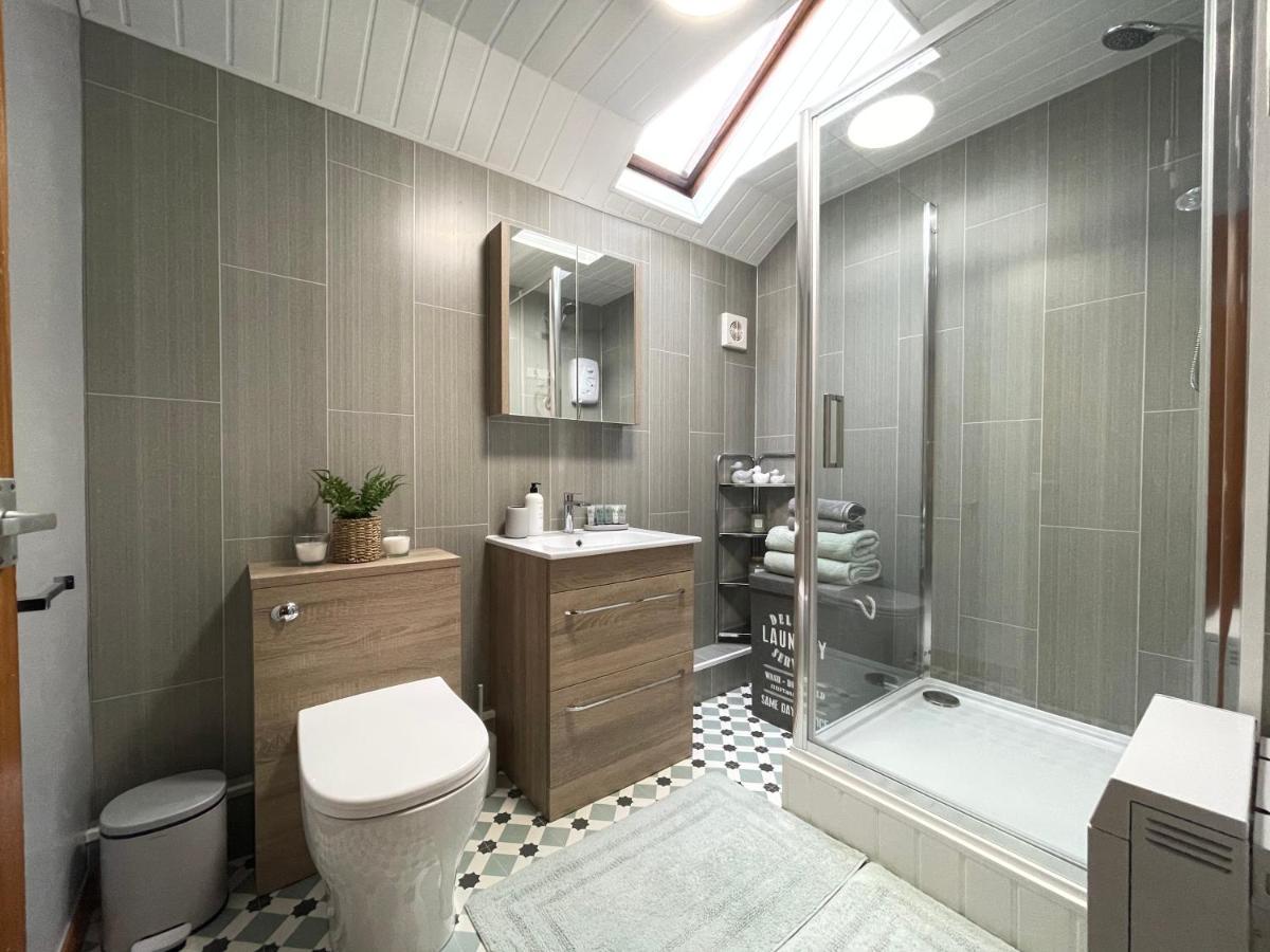 Westend Holiday Let 3 Брекон Екстер'єр фото