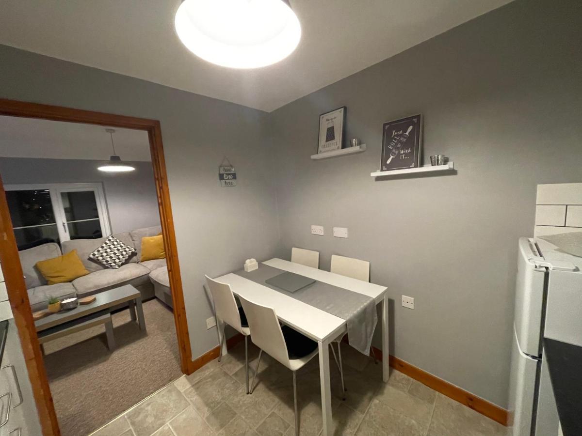 Westend Holiday Let 3 Брекон Екстер'єр фото